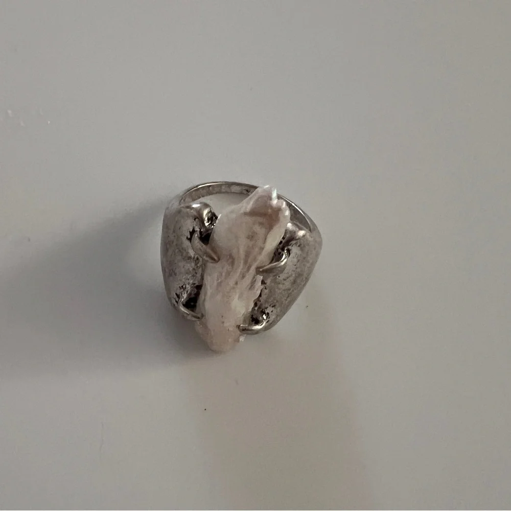 Free people Silver Baroque Pearl Statement Ring - Picture 10 of 12